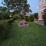 Sunny Lefkada אכסניה ליגיה